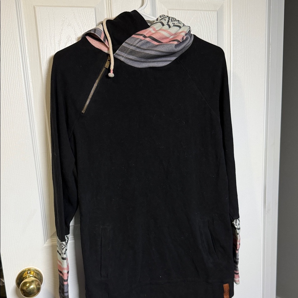 Ampersand Women's Black and Pink Plaid Hoodie Sweater